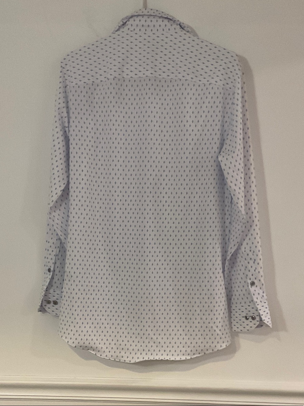 Alfani Men’s White Dress Shirt with Blue Micro Pattern - Picture 4 of 4